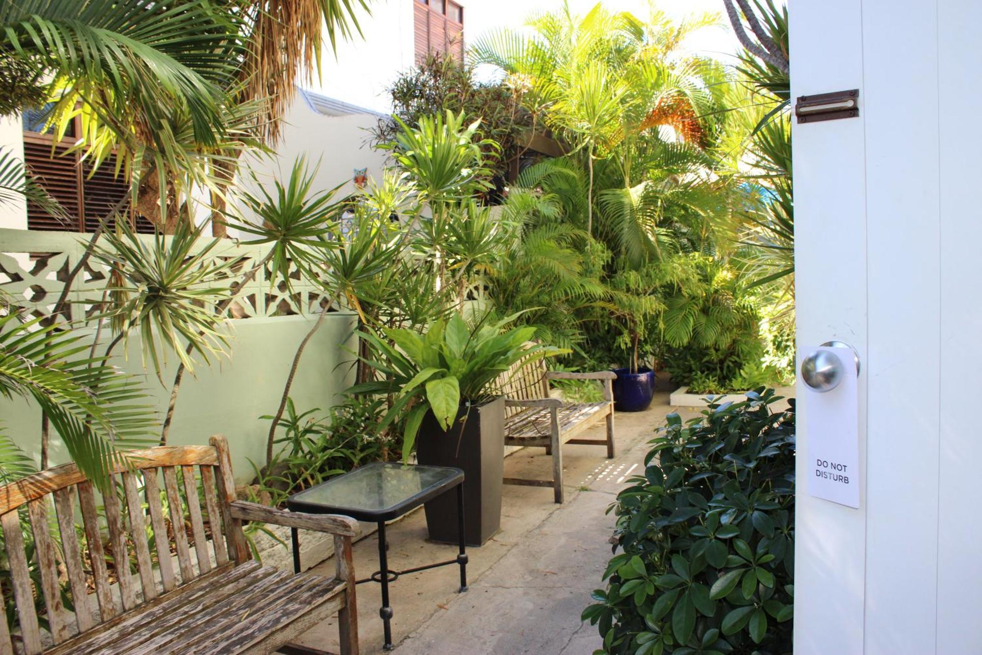 Numero Uno Beach Apartments San Juan Luaran gambar