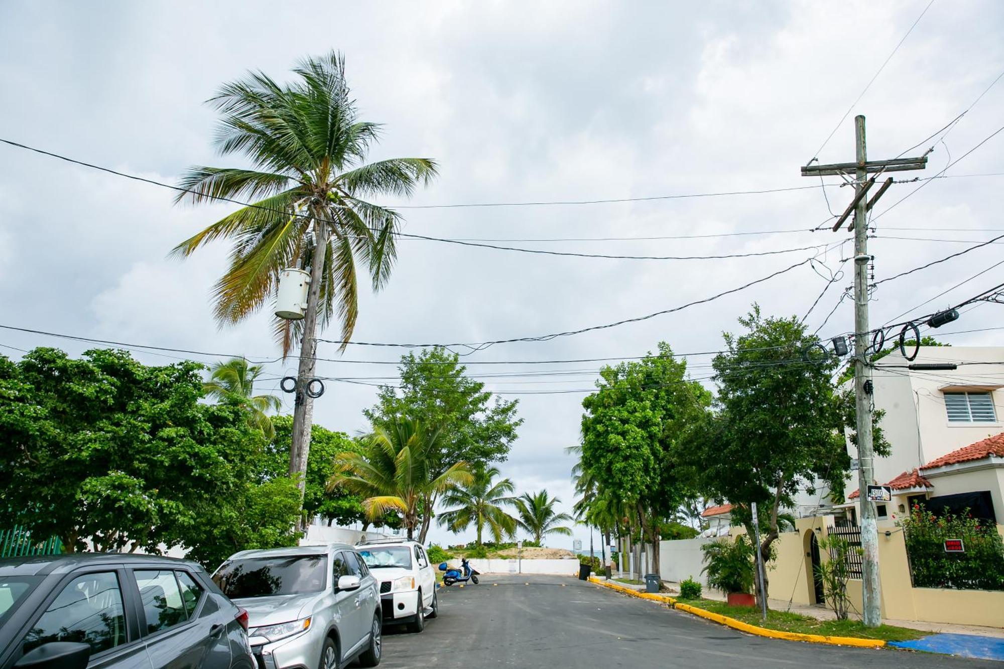 Numero Uno Beach Apartments San Juan Luaran gambar