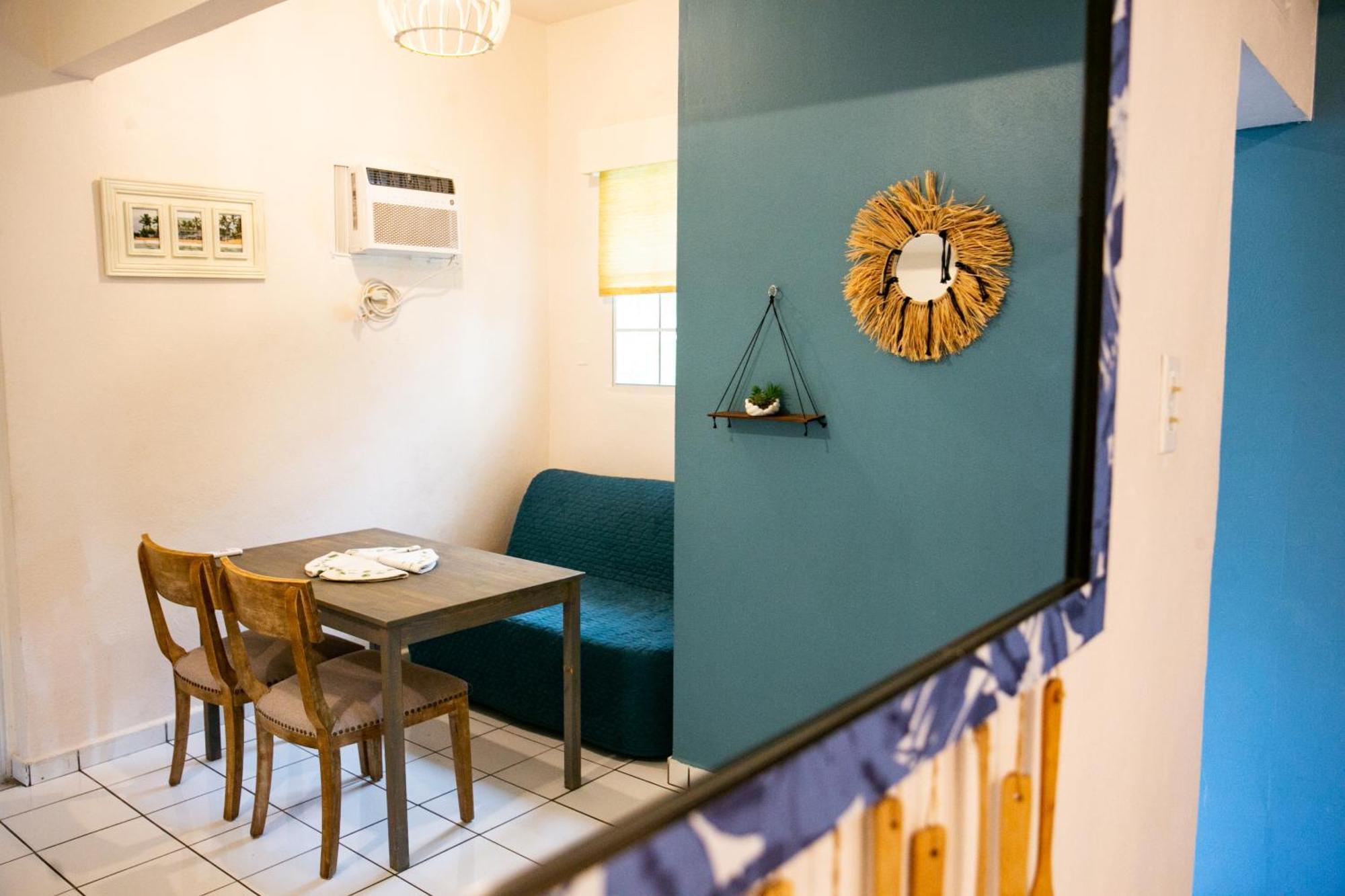 Numero Uno Beach Apartments San Juan Luaran gambar